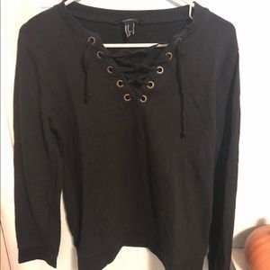 Black pullover top